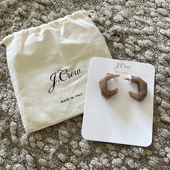 NWT-J Crew Made-in-Italy acetate‎ dimensional hoop earrings. - Picture 2 of 2